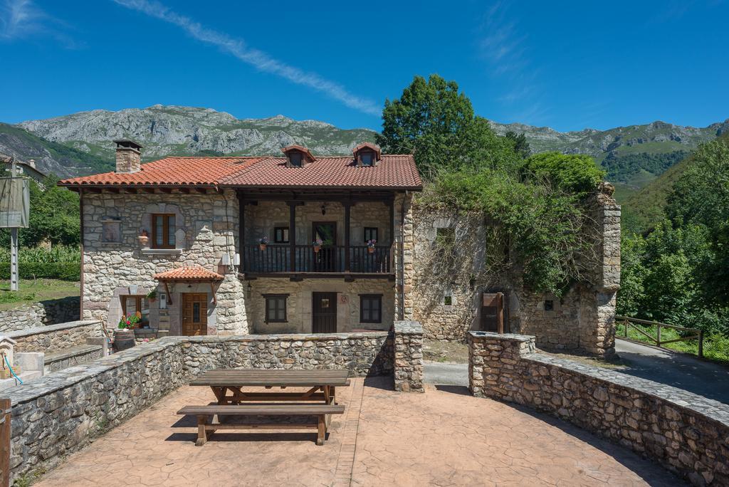 Гостевой дом Casas Rurales La Tahona De Besnes Альес Экстерьер фото