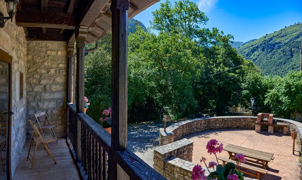 Гостевой дом Casas Rurales La Tahona De Besnes Альес Экстерьер фото