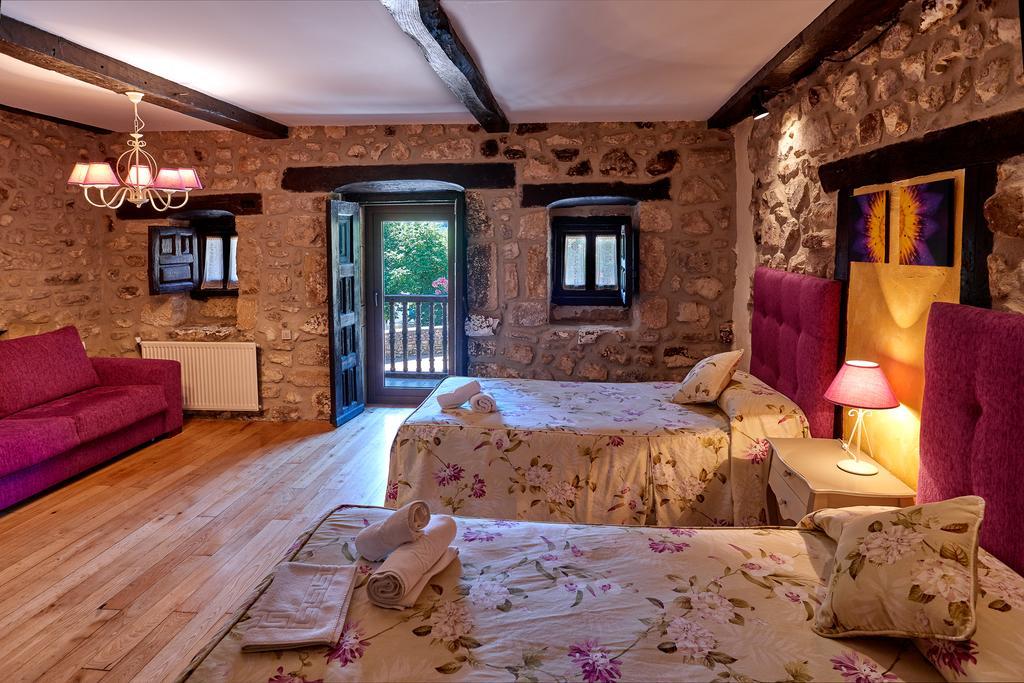 Гостевой дом Casas Rurales La Tahona De Besnes Альес Экстерьер фото