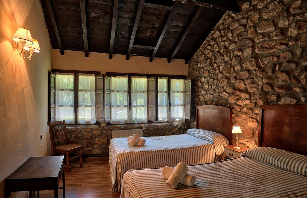Гостевой дом Casas Rurales La Tahona De Besnes Альес Экстерьер фото