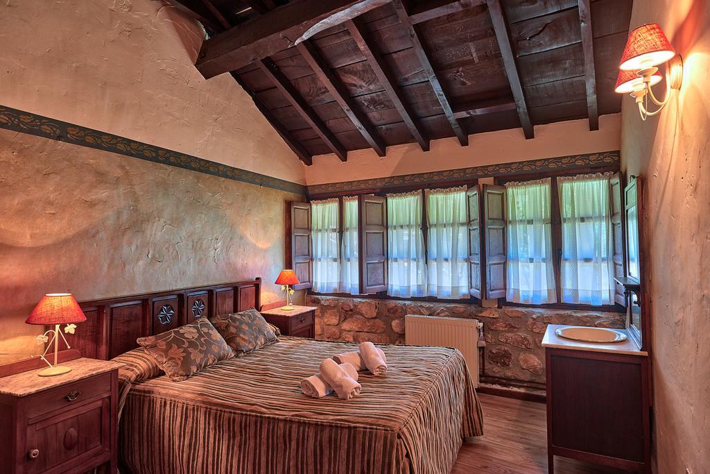Гостевой дом Casas Rurales La Tahona De Besnes Альес Экстерьер фото