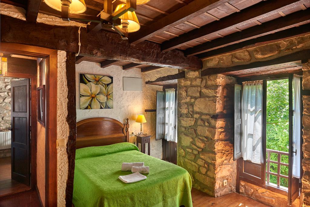 Гостевой дом Casas Rurales La Tahona De Besnes Альес Экстерьер фото