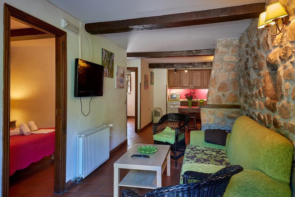 Гостевой дом Casas Rurales La Tahona De Besnes Альес Экстерьер фото